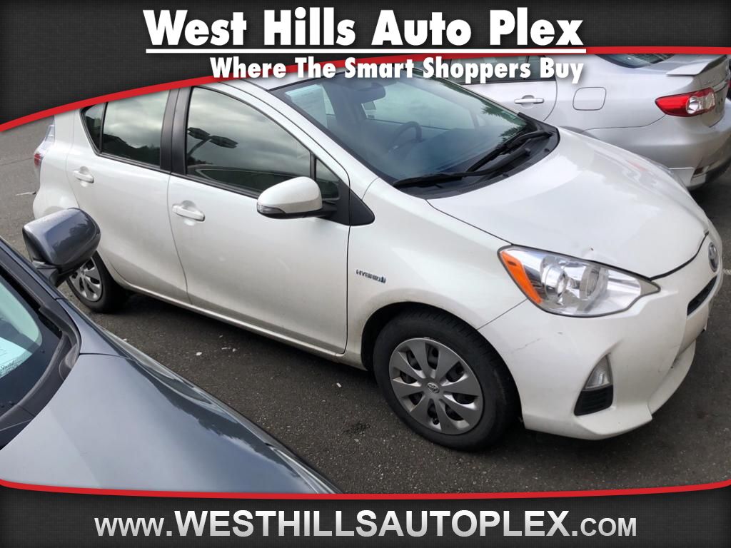 Pre Owned 2014 Toyota Prius C Four 4 Door Hatchback In Bremerton